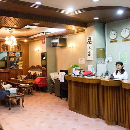 May Shan Hotel Rangoon Buitenkant foto
